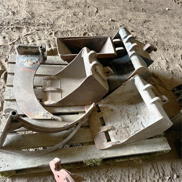 Mini-pelle Bobcat 320 – 4 godets – Image 15