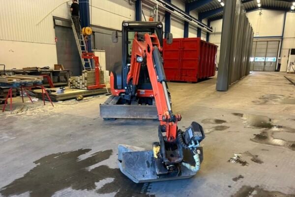 Mini pelle Kubota U27-4 avec Tiltrotator – Image 5