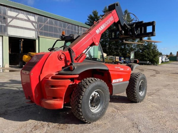 Manitou MVT-675 Fourches/ Godet/ Fouches à fumier