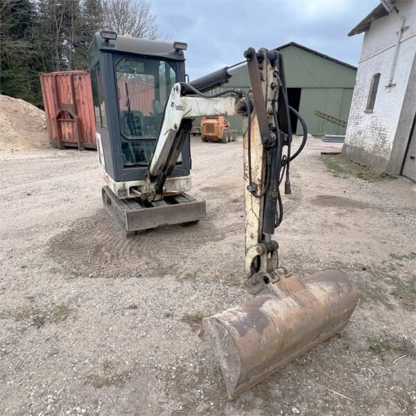 Mini-pelle Bobcat 320 – 4 godets – Image 17