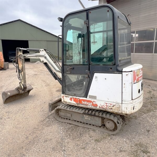 Mini-pelle Bobcat 320 – 4 godets – Image 24