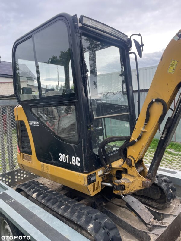 Mini-pelle Cat 301.8C – Remorque – Image 3