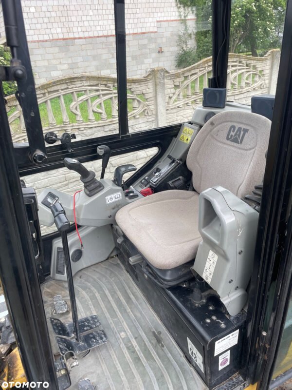 Mini-pelle Cat 301.8C – Remorque – Image 6