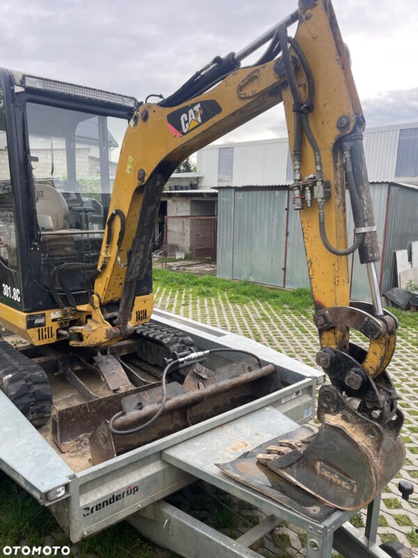 Mini-pelle Cat 301.8C – Remorque – Image 11