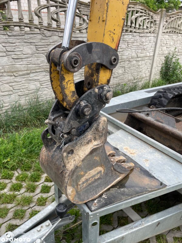 Mini-pelle Cat 301.8C – Remorque – Image 9
