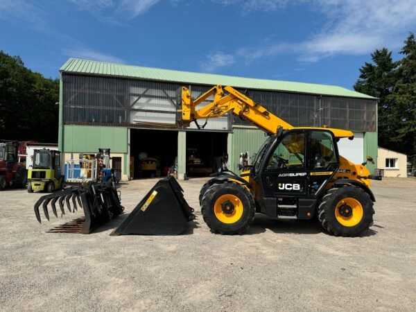 Chariot télescopique JCB 542-70 Accessoires: Fourches/ Godet/ Fouches à fumier – Image 3