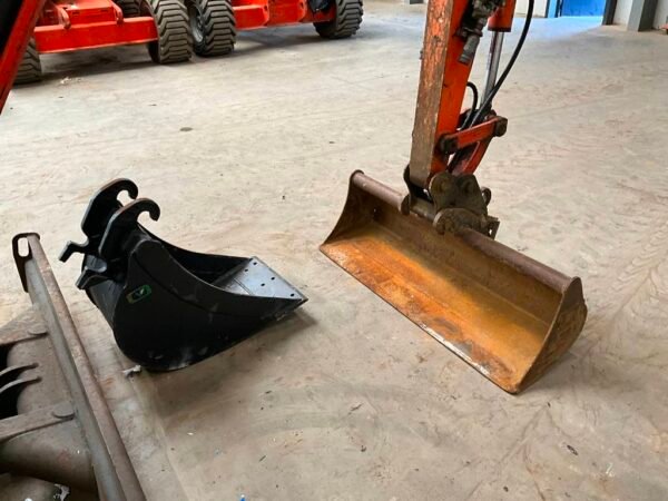 Mini pelle Kubota U 27-4 – Image 15