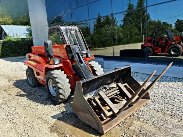 Chariot télescopique Manitou BT420 Fourches/ Godet/ Fouches à fumier – Image 23