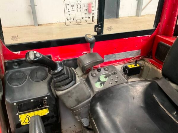 Mini pelle Yanmar Vio 25-4 avec 3 godets – Image 3
