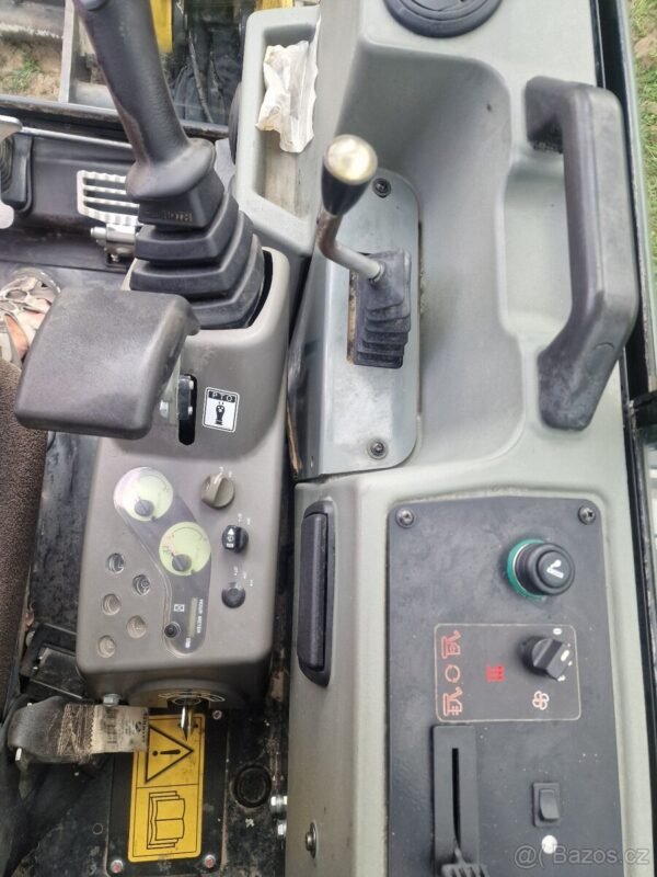 Mini-pelle Yanmar VIO38 - 4 godets – Image 9