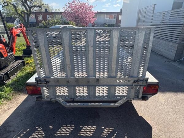 Kubota U10-3 avec remorque et 3 godets – Image 18