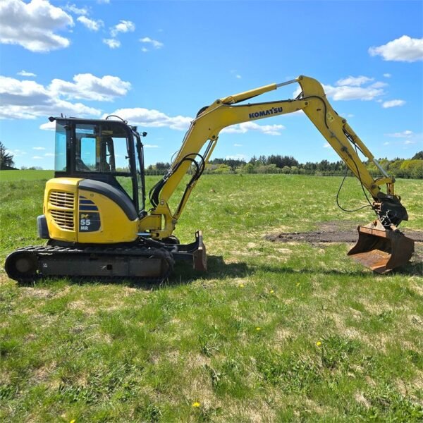 Komatsu PC 55 MR-3 Attache rapide; hydraulique sur bras de godet – Image 19
