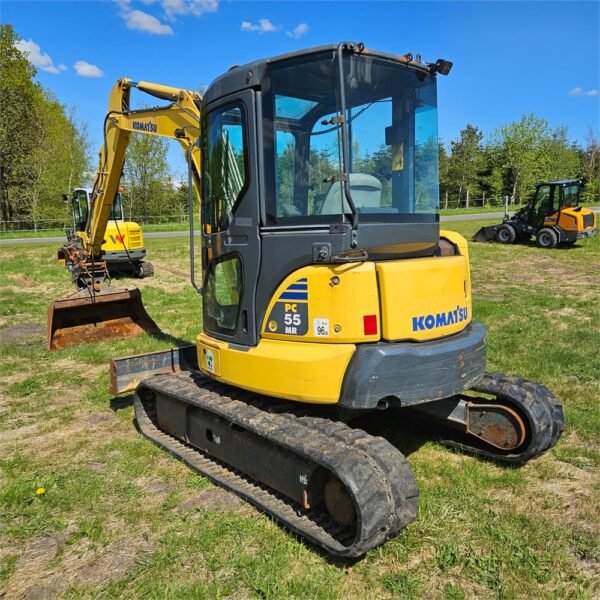 Komatsu PC 55 MR-3 Attache rapide; hydraulique sur bras de godet – Image 10