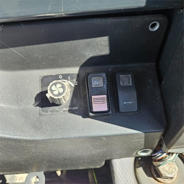 Komatsu PC 55 MR-3 Attache rapide; hydraulique sur bras de godet – Image 39